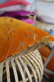 https://webmail.prshots.co.uk/contents/archives/1979/1012/images/thumb350x287_auto/designers_guild_new-accessories_aw20_294892_thumb.jpg