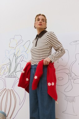 Red Daisy Embroidered Zip Up Knitted Bomber Jacket £70 / €91