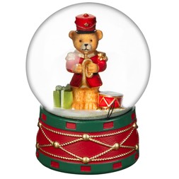 Traditional Snow Globe - with bear £6 (399582)
