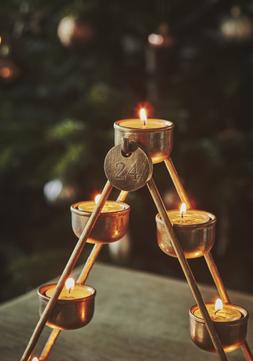 Advent Countdown Candle Holder With Date Discs &pound;59.992