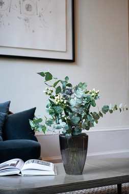 CHARCOAL RIBBED TALL VASE H24.5CM W18CM