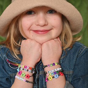 https://webmail.prshots.co.uk/contents/archives/3746/1580/images/thumb350x287_auto/hobbycraft-hobbycraft-how-to-make-personalised-friendship-bracel_33785_thumb.jpg