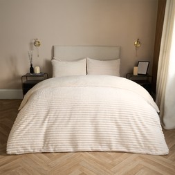 OHS Ribbed Faux Fur Duvet Set - Cream - Double £26