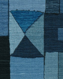 Ruggable - Jungalow Collection - Modra Indigo - 150 x 215 cm - Flatwoven £349, Tufted £479 (Detail)EMBARGOED UNTIL 2ND JULY 2026EMBARGOED UNTIL 2ND JULY 2026