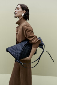 https://webmail.prshots.co.uk/contents/archives/98/201/images/thumb350x287_auto/marks_amp_spencer_faux-leather-tote-bag-45_1_74a1f_thumb.jpg
