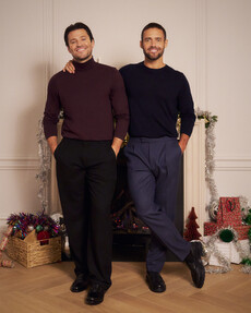 https://webmail.prshots.co.uk/contents/archives/98/201/images/thumb350x287_auto/marks_amp_spencer_ms-autograph-tapered-fit-single-pleat-trouser__01bd6_thumb.jpg
