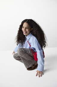 https://webmail.prshots.co.uk/contents/archives/98/201/images/thumb350x287_auto/marks_amp_spencer_stripe-poplin-shirt-18-leopard-kickflare-jean__49332_thumb.jpg